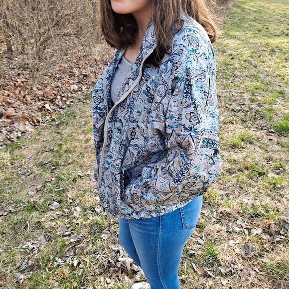 Vintage 1980s Retro Nylon Windbreaker Jacket Large Abstract Print Grey Blue - Picture 5 of 9
